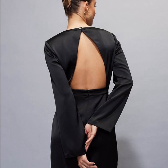 RW&CO. Chic Black Long Sleeve Dress - Picture 2 of 3